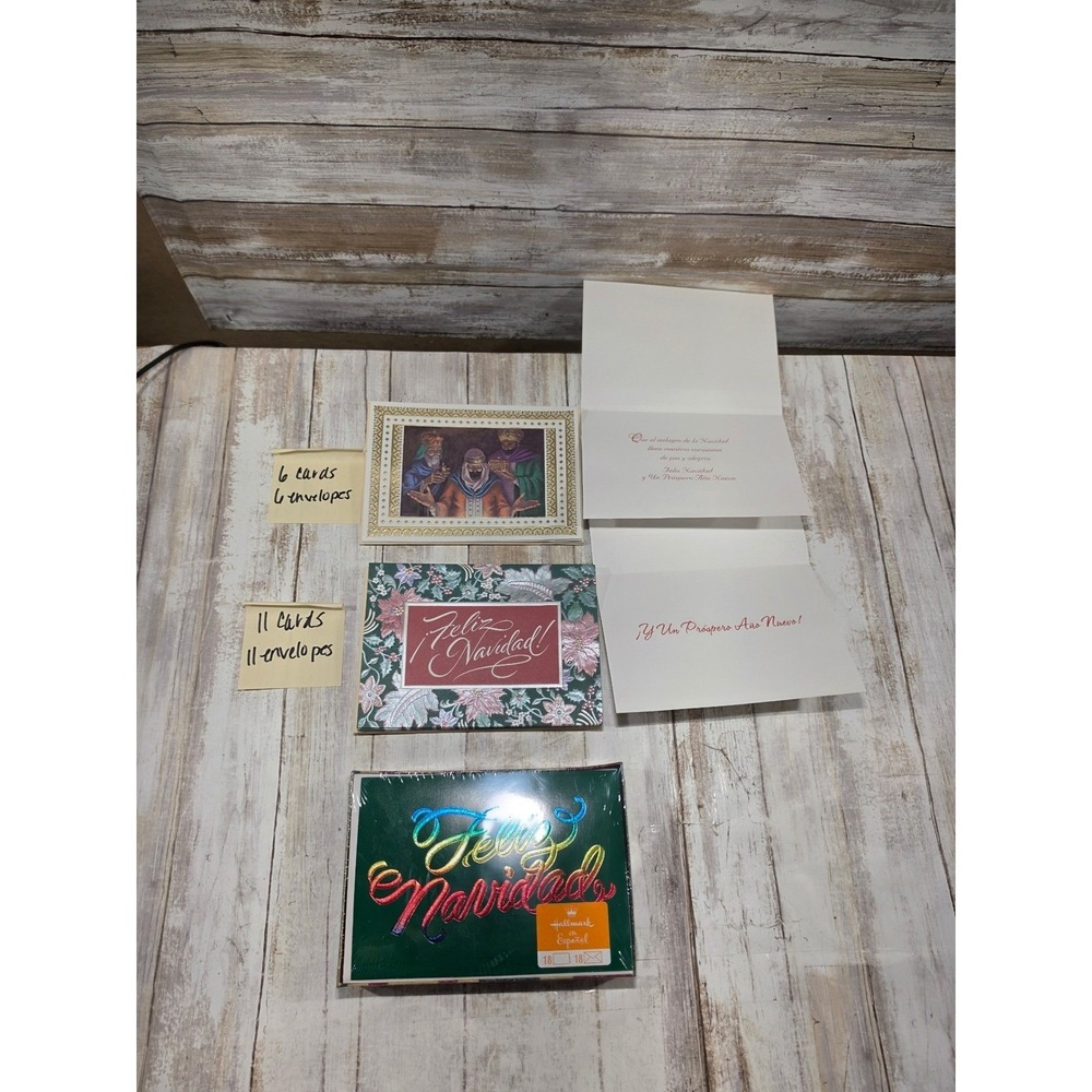 Hallmark enβ Espanol Feliz Navidad Christmas Cards Lot of 35 cards & Envelopes